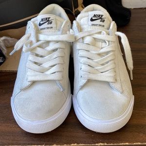 USED Men’s SB Zoom Blazer Low GT 6(M)